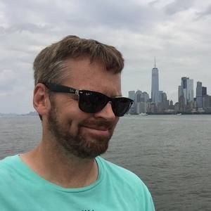 Meet your Posher, Dennis